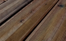 LAME DE TERRASSE PIN CL4 MARRON 27X145MM - LONGUEUR 3,30M - 1 FACE STRIÉE LAME DE TERRASSE PIN CL4 MARRON 27X145MM - LONGUEUR 3,30M - 1 FACE STRIÉE